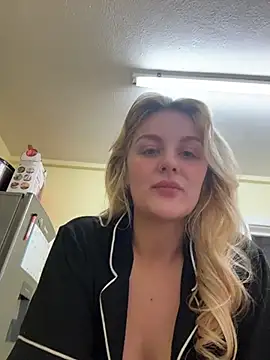 Layla_20_ Pertunjukan Webcam