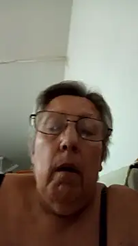 Marce1903 Adlı Modelin Canlı XXX Sohbeti