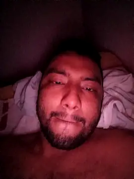 Show modela SpeedingLarousse na web-kameri