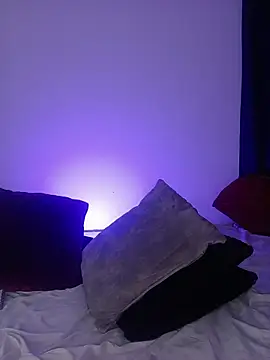 Piafisher_2's Live XXX Chat