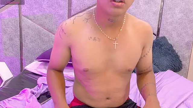 Dante-Axel লাইভ XXX চ্যাট