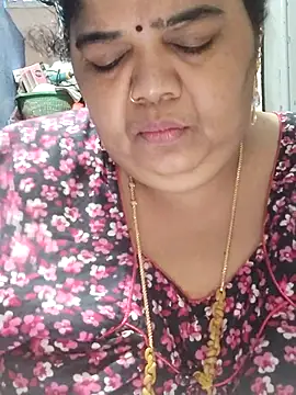 tamilthanushriのライブXXXチャット