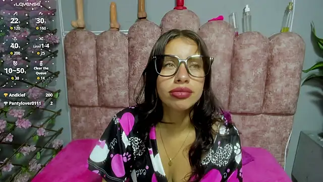 cloyks Adlı Modelin Web Kamerası Şovu