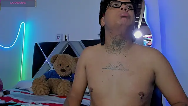 Вебкам-шоу winniepooh_69