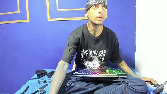 Demon_Rose_: онлайн-секс-чат