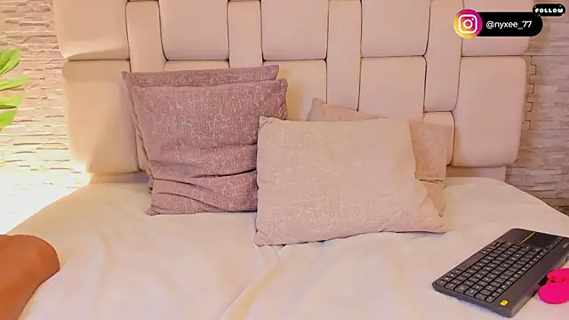 Chat +18 de Nyxee_ ao vivo