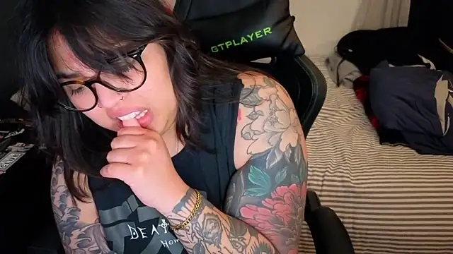 Pertunjukan Kamera Web miacanela_xo