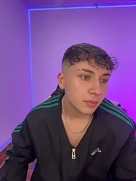 OLIVER_K Webcam Show