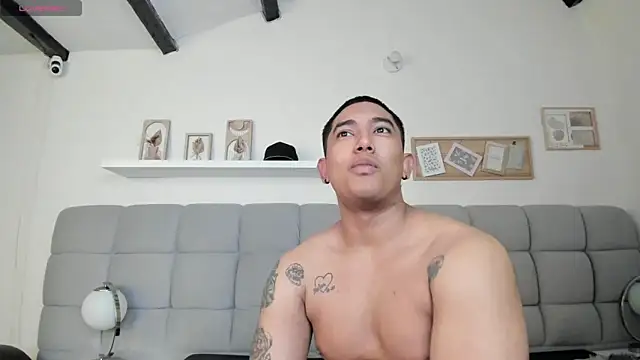 erotic_sins' Live XXX Chat