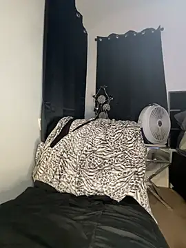 Fifty_Shades_Of_Redd's Webcam Show