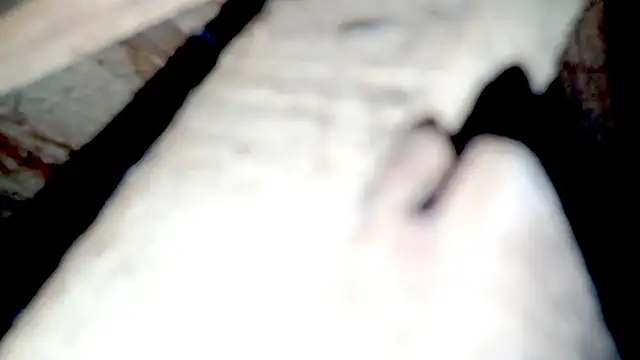 PetiteIvoryQueen19's Live XXX Chat