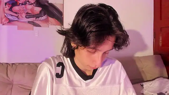 عرض كام cirosky_elchicopolla