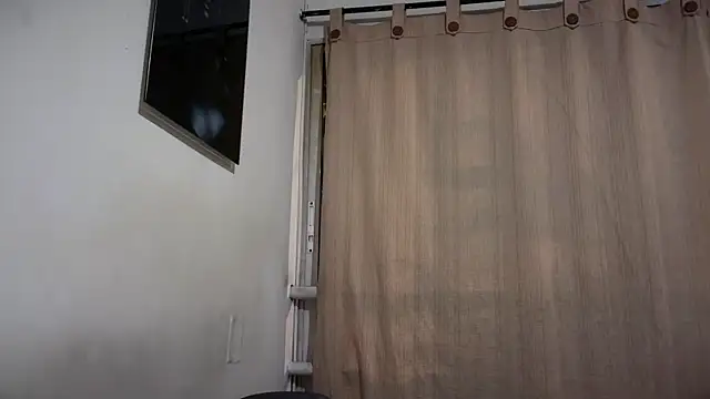 XXX chat uživo modela romeolovedark