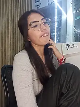 دردشة Valk_submissive الجنسية المباشرة