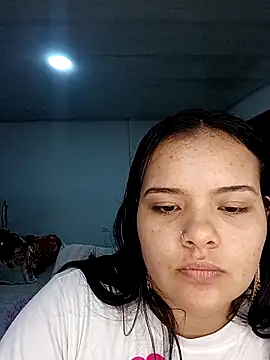 Emily_Rouse23 – Naživo XXX chat