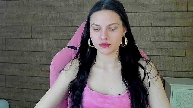 AliceVersal Adlı Modelin Canlı XXX Sohbeti