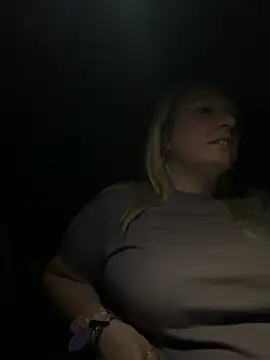 sweetkacibaby 现场XXX聊天