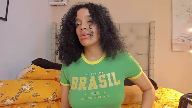 vanesasexyhot21n Live XXX chat