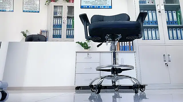 lynn-156 在線直播表演