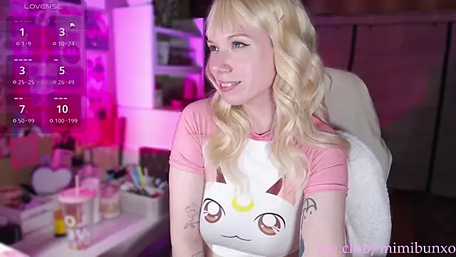mimibunxo élő XXX-chatje