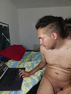XXX chat uživo modela BombomAndAxel