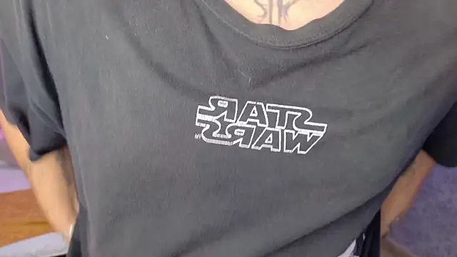 Chatroom XXX en direct de DAMON_SALVATTORE