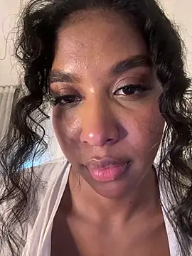 Chat XXX ao vivo de IamCrystal2