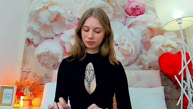 Вебкам-шоу EricaLow