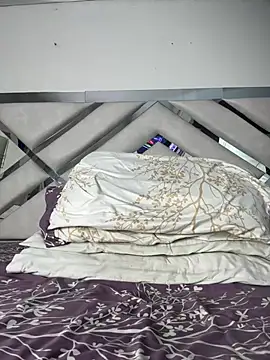 maybelline69のライブXXXチャット