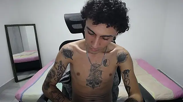 present_the_magic webcam show