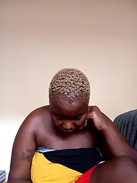 RanniClara 现场XXX聊天