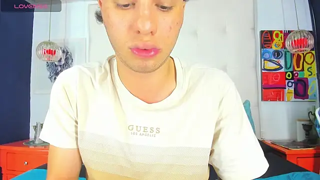 EXCLUSIVE8 Chat XXX live