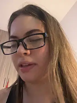 Chat +18 de alyabelova ao vivo