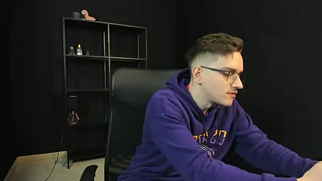 FelixStarkk 在線直播表演