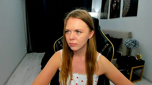 StrawberryeのライブXXXチャット