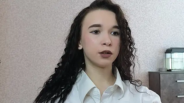 LilithStrangfor: απευθείας συνομιλία ΧΧΧ