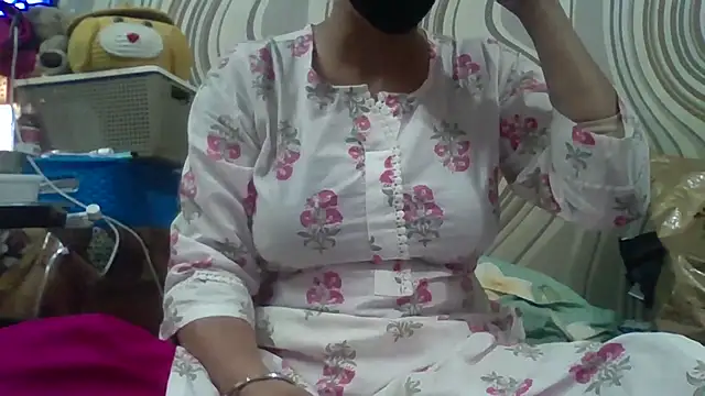 Rising_Queen Webcam Show