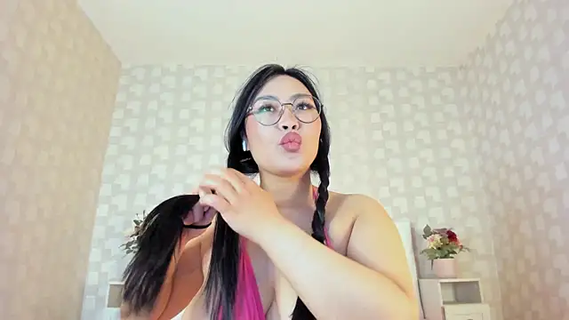 Pertunjukan Kamera Web NatsumiHun