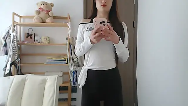 Mimi-cnbaby: απευθείας συνομιλία ΧΧΧ