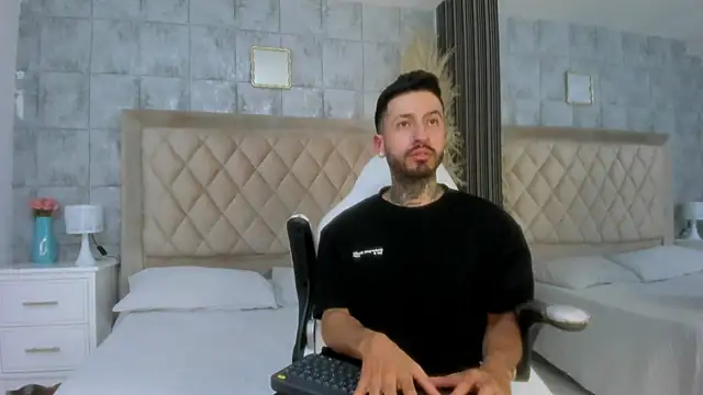 StevenAndLaura webcam show