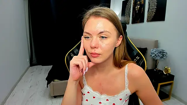 Strawberrye Live XXX Chat
