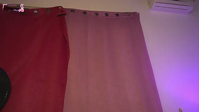 noah_0814's Webcam Show