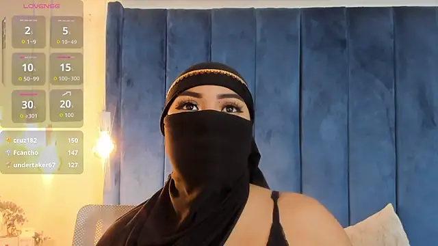 fatimarab__ Adlı Modelin Canlı XXX Sohbeti