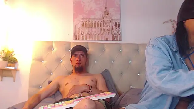 Chat XXX en directo de Rommen_N_Zoe