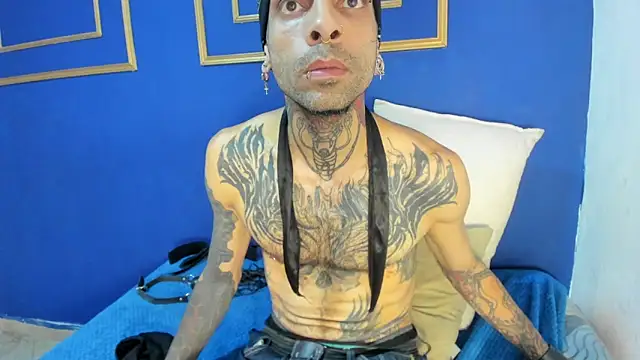 Demon_Rose_n Webbikameraesitys