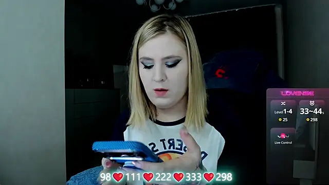 Olivia_Munk: απευθείας συνομιλία ΧΧΧ