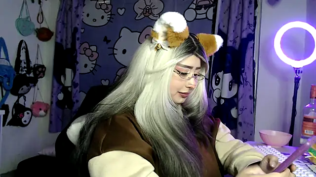 lussyevans24's Live XXX Chat