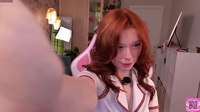 Pokazy przed kamerką – eva_aria