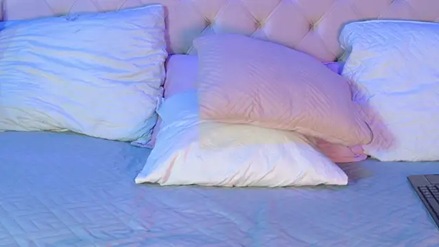 Emaa2_sm লাইভ XXX চ্যাট