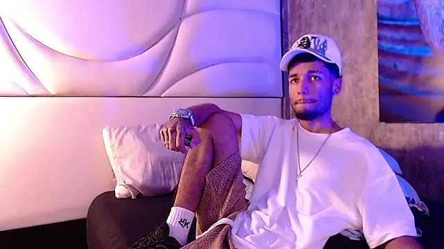 Thiagoferreti 라이브 XXX 채팅